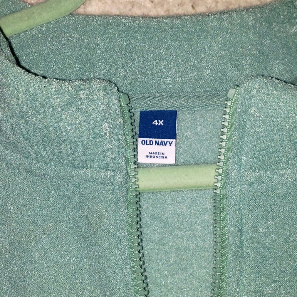 Cropped pullover